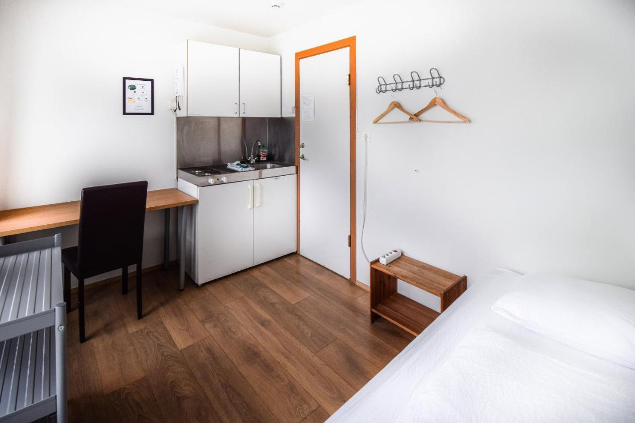 Guesthouse Andrea Рейкьявик Экстерьер фото