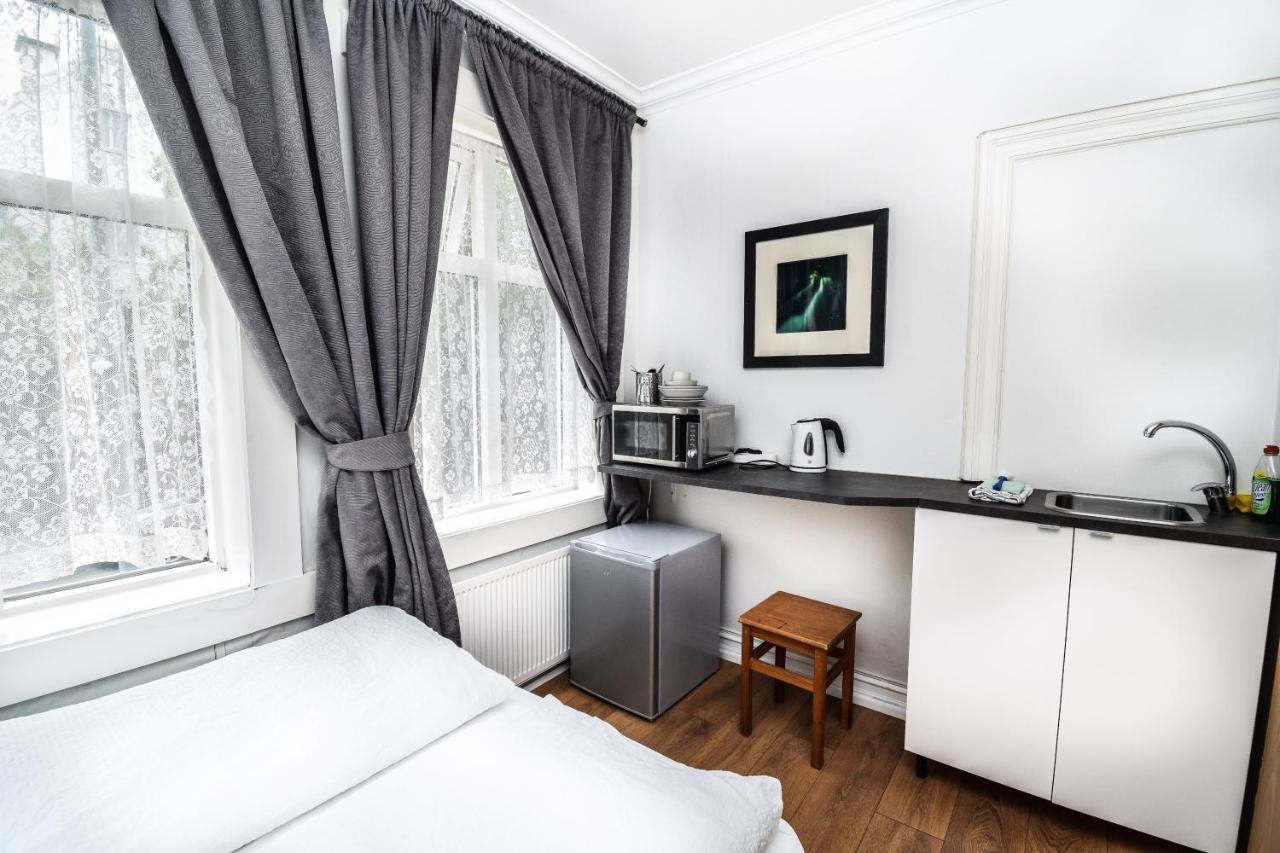 Guesthouse Andrea Рейкьявик Экстерьер фото